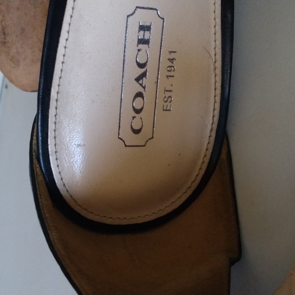 COACH - Picture 11 of 16